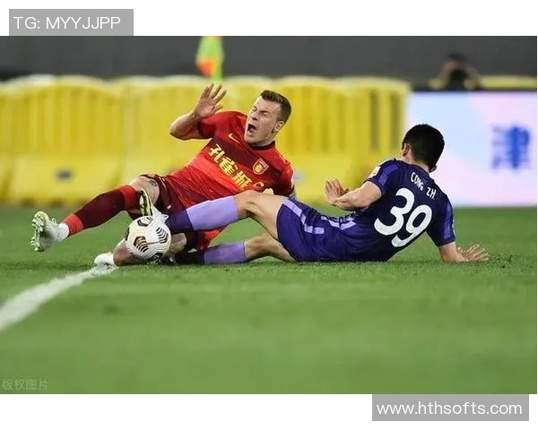 小仓幸成边线抢球铲飞叙利亚球员比赛火药味十足引发观众热议
